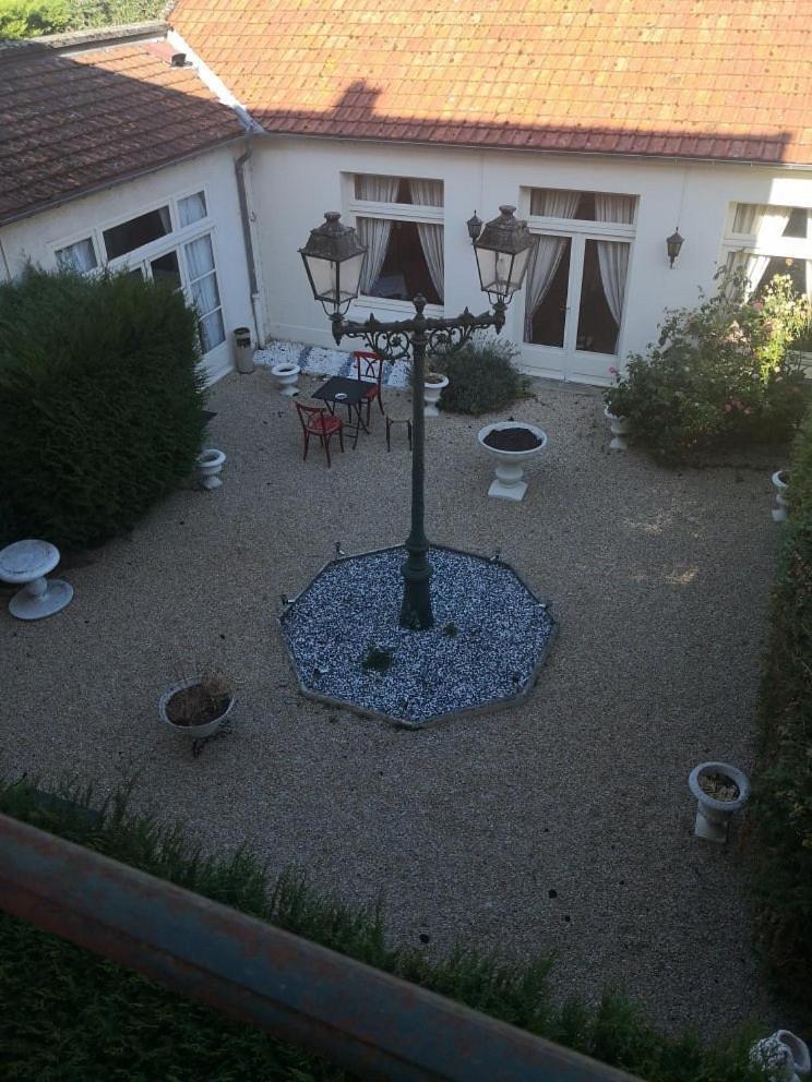 Hotel De La Cloche Vitry-le-François Zewnętrze zdjęcie